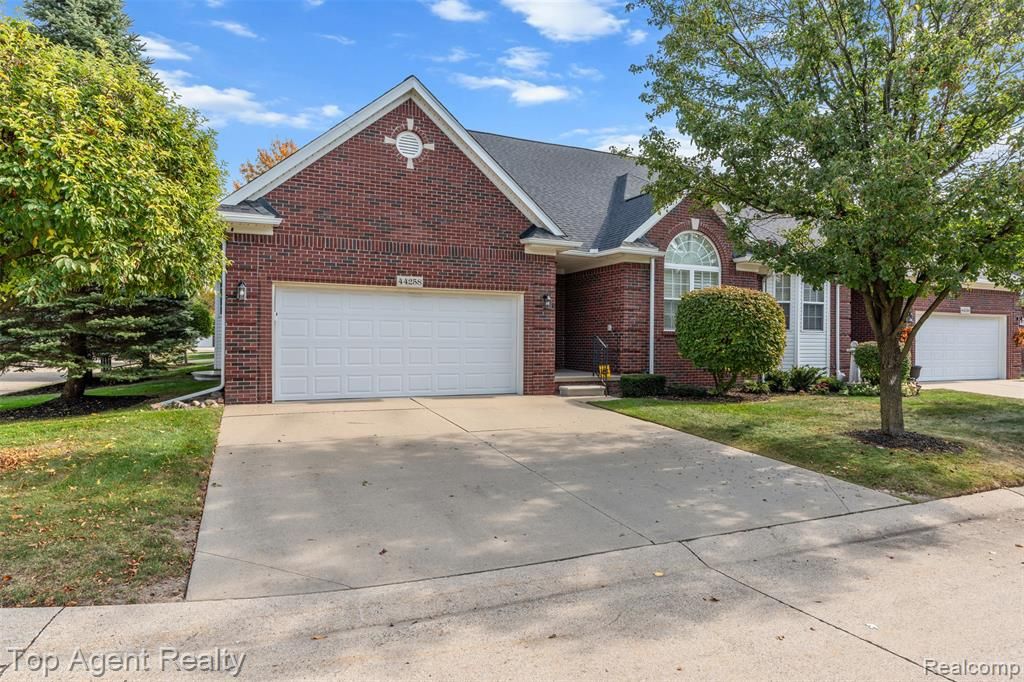 44258 Constellation Drive, Sterling Heights, MI 48314