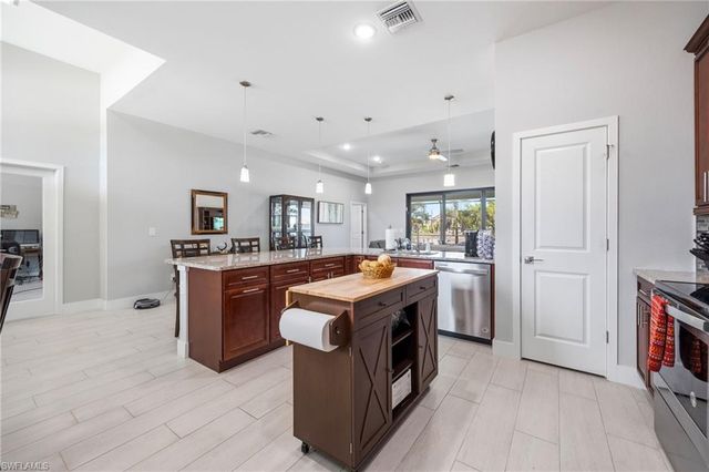 307 Gleason PKWY, Cape Coral, FL 33914