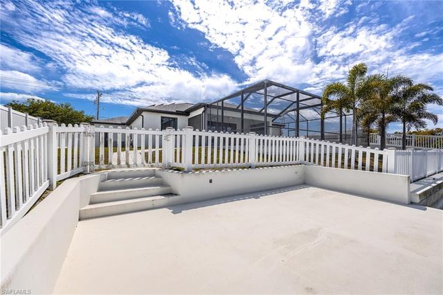 307 Gleason PKWY, Cape Coral, FL 33914