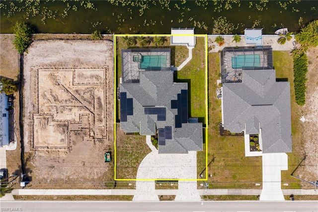 307 Gleason PKWY, Cape Coral, FL 33914