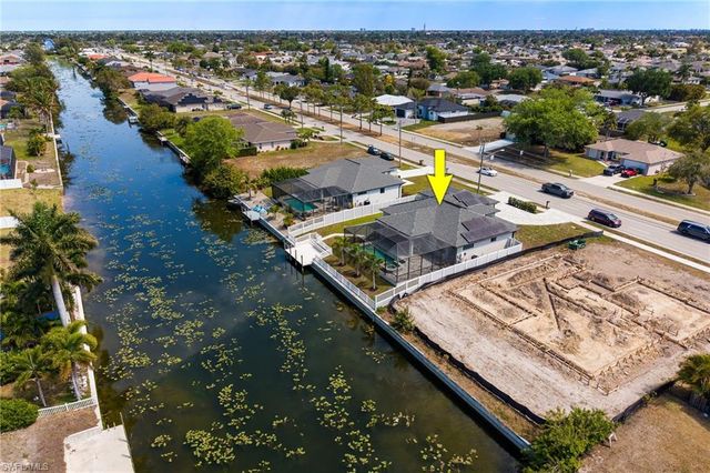 307 Gleason PKWY, Cape Coral, FL 33914