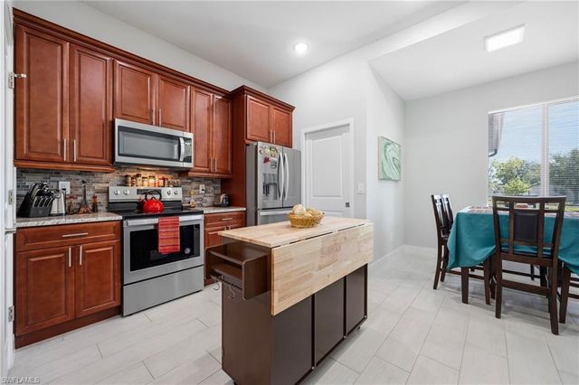 307 Gleason PKWY, Cape Coral, FL 33914