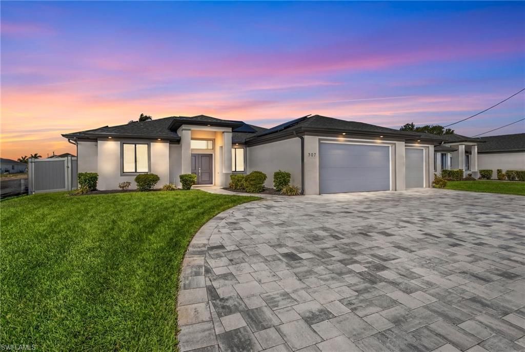 307 Gleason PKWY, Cape Coral, FL 33914