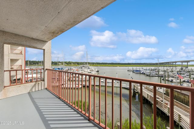 100 Helmsman Way Apt 312, Hilton Head Island, SC 29928