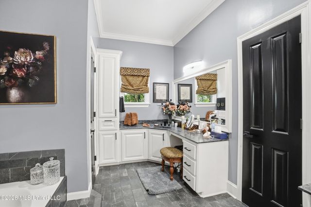 801 Woodland Pine Street, Flowood, MS 39232