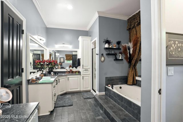 801 Woodland Pine Street, Flowood, MS 39232