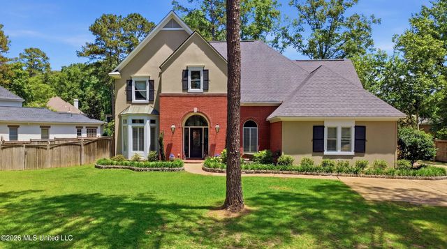 801 Woodland Pine Street, Flowood, MS 39232