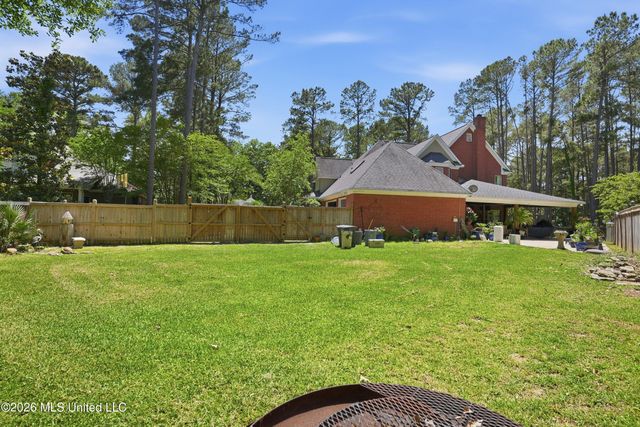 801 Woodland Pine Street, Flowood, MS 39232