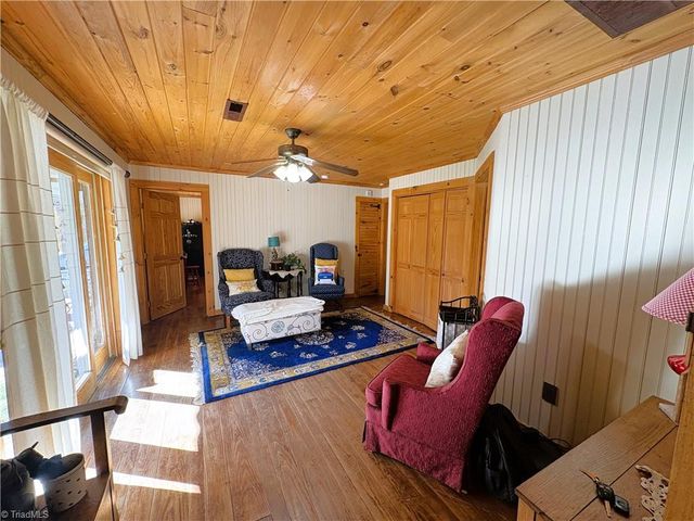 8313 Wrights Farm Lane, Summerfield, NC 27358