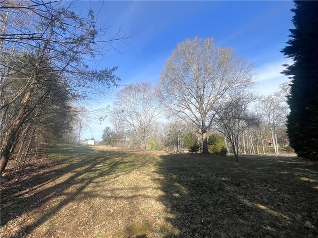 8313 Wrights Farm Lane, Summerfield, NC 27358