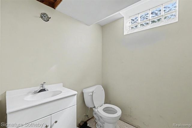 20498 Lauder Street, Detroit, MI 48235