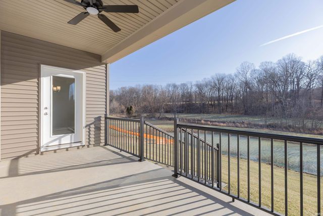 2810 Willow Creek Drive, Evansville, IN 47712