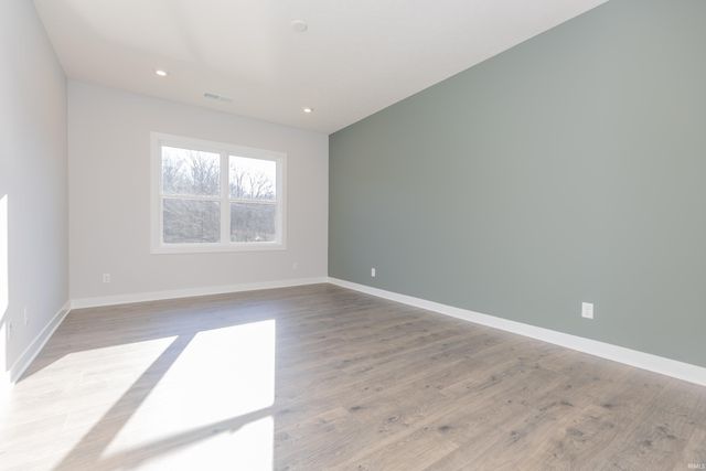 2810 Willow Creek Drive, Evansville, IN 47712