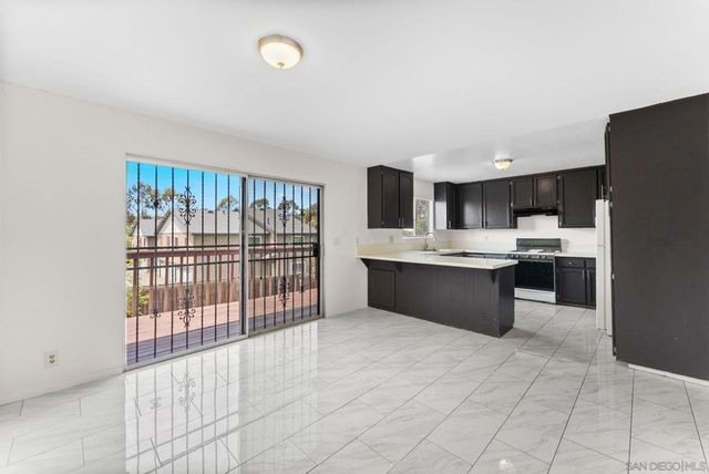 2018 Hawkins Way, Spring Valley, CA 91977