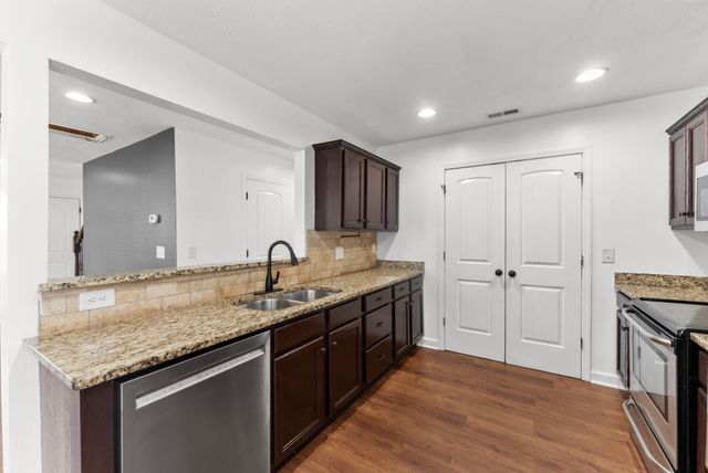 1310 Plano Ct, Murfreesboro, TN 37128