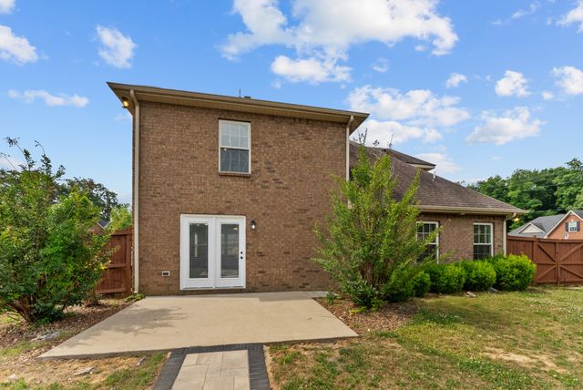 1310 Plano Ct, Murfreesboro, TN 37128