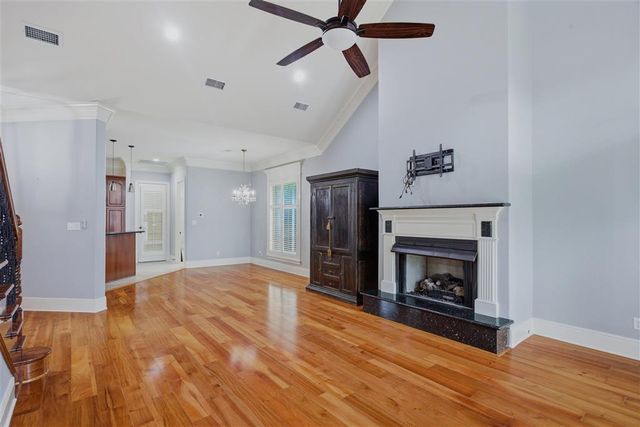 908 Chartres Street, Lake Charles, LA 70605