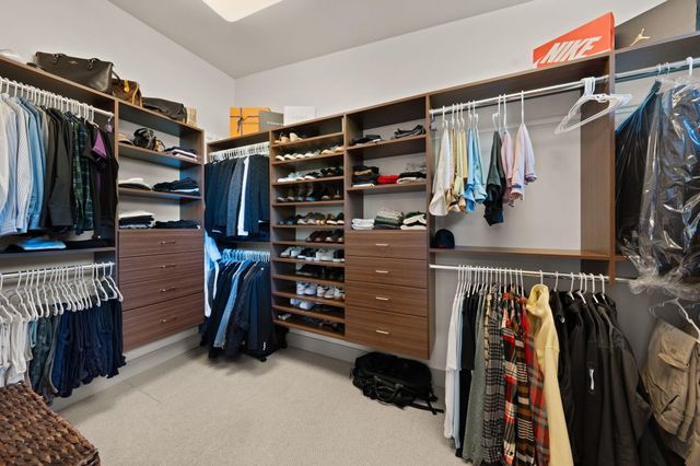 61612 Hosmer Lake Drive, Bend, OR 97702