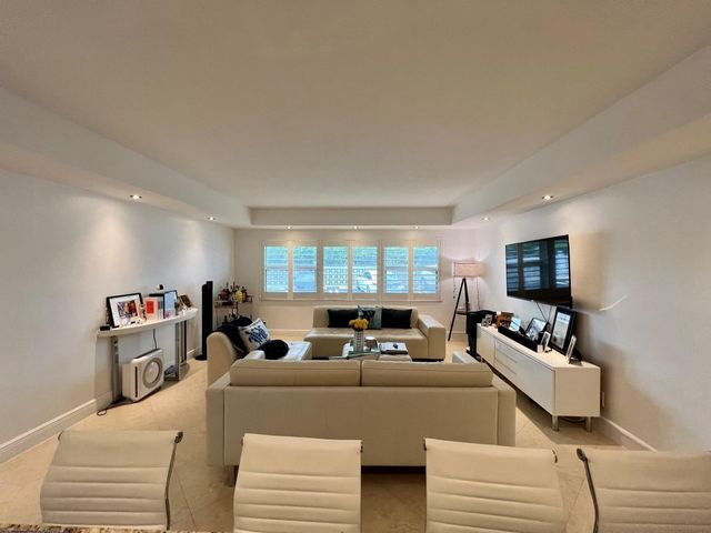 2900 NE 30th Street G-1, Fort Lauderdale, FL 33306