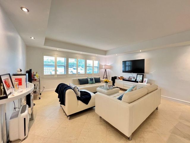 2900 NE 30th Street G-1, Fort Lauderdale, FL 33306