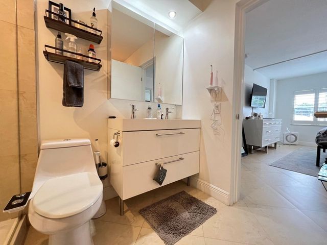 2900 NE 30th Street G-1, Fort Lauderdale, FL 33306