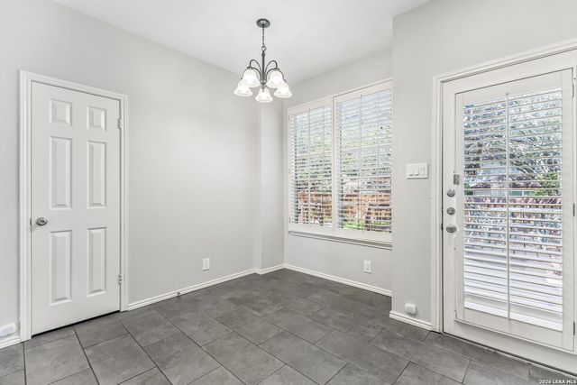 2123 MOLLYS WAY DR, San Antonio, TX 78232