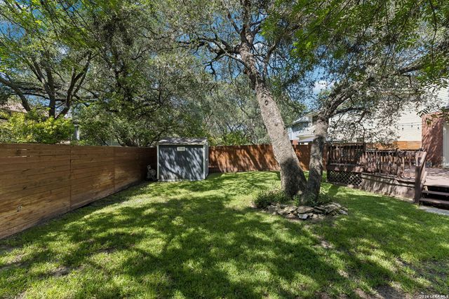 2123 MOLLYS WAY DR, San Antonio, TX 78232