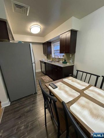 280-320 Oak Street 300 D, Ridgewood, NJ 07450