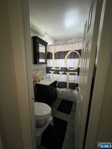280-320 Oak Street 300 D, Ridgewood, NJ 07450