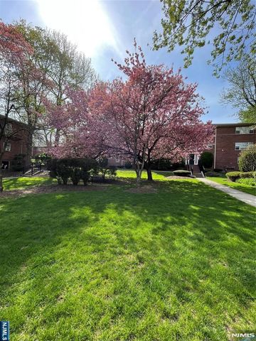 280-320 Oak Street 300 D, Ridgewood, NJ 07450