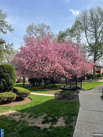 280-320 Oak Street 300 D, Ridgewood, NJ 07450