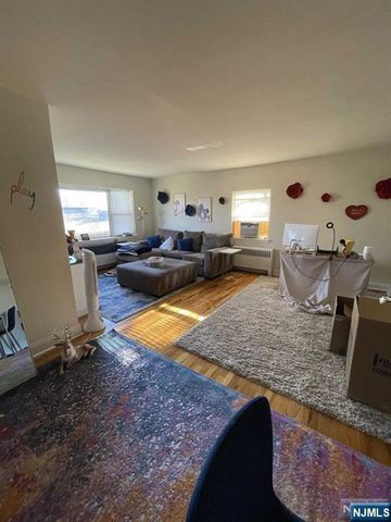 280-320 Oak Street 300 D, Ridgewood, NJ 07450
