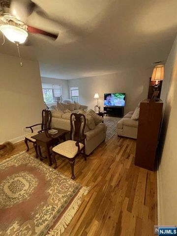 280-320 Oak Street 300 D, Ridgewood, NJ 07450