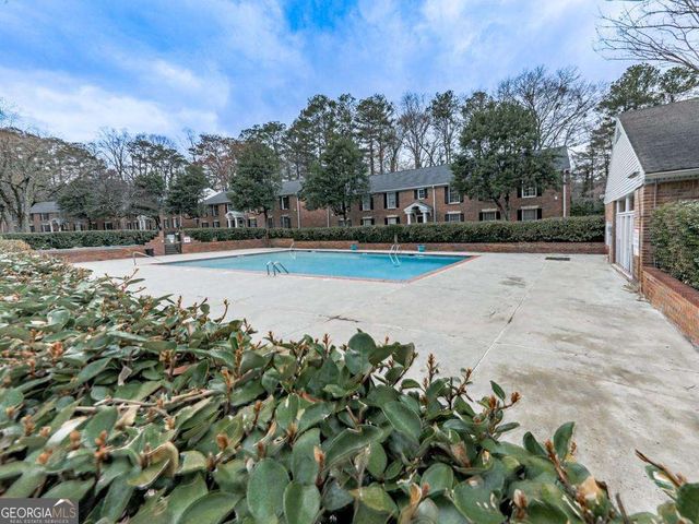 6700 Roswell Road 31B, Atlanta, GA 30328