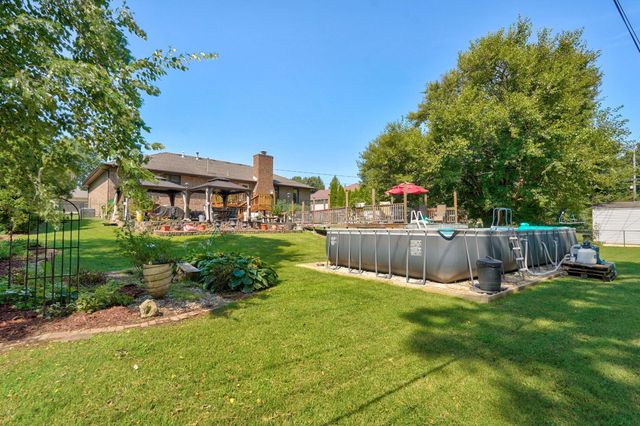 942 S Greentree Avenue, Springfield, MO 65809