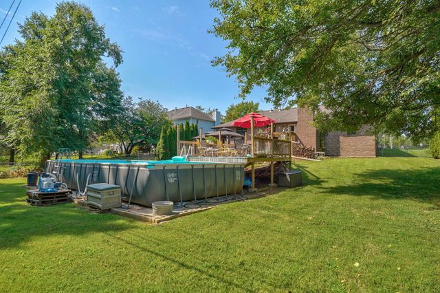 942 S Greentree Avenue, Springfield, MO 65809