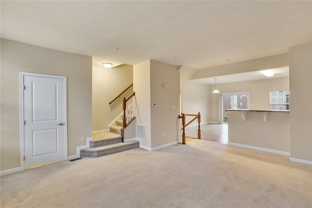 620 Fairgate Dr, Pine Twp, PA 15090