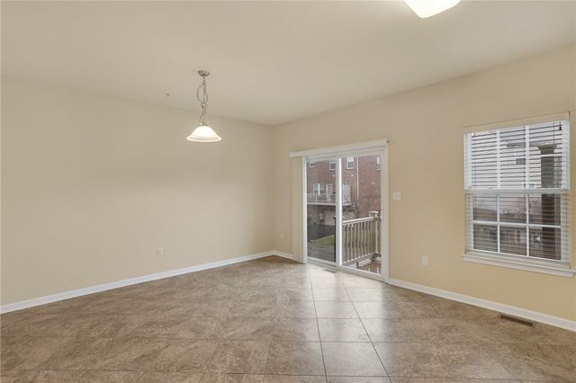 620 Fairgate Dr, Pine Twp, PA 15090