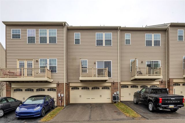 620 Fairgate Dr, Pine Twp, PA 15090