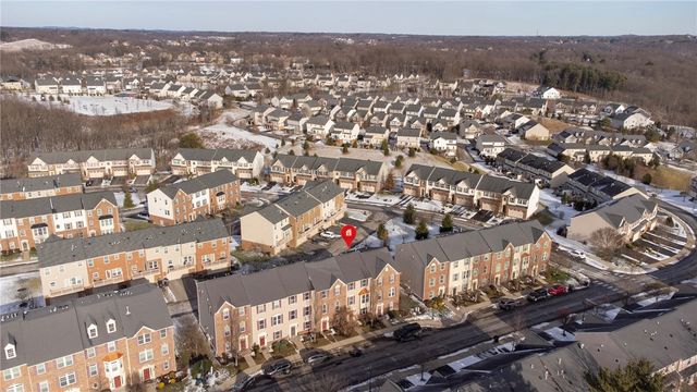 620 Fairgate Dr, Pine Twp, PA 15090