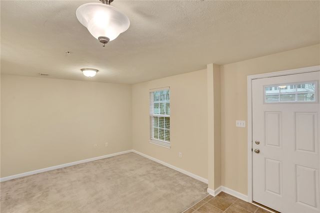 620 Fairgate Dr, Pine Twp, PA 15090