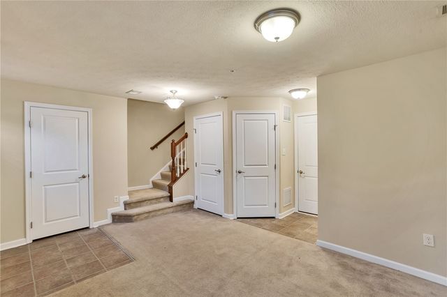 620 Fairgate Dr, Pine Twp, PA 15090