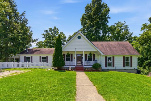 574 Powers Road, Frenchburg, KY 40322