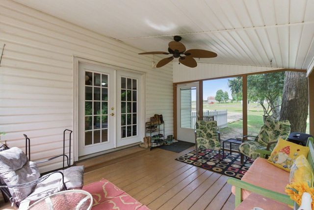 574 Powers Road, Frenchburg, KY 40322