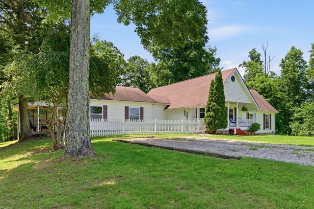 574 Powers Road, Frenchburg, KY 40322