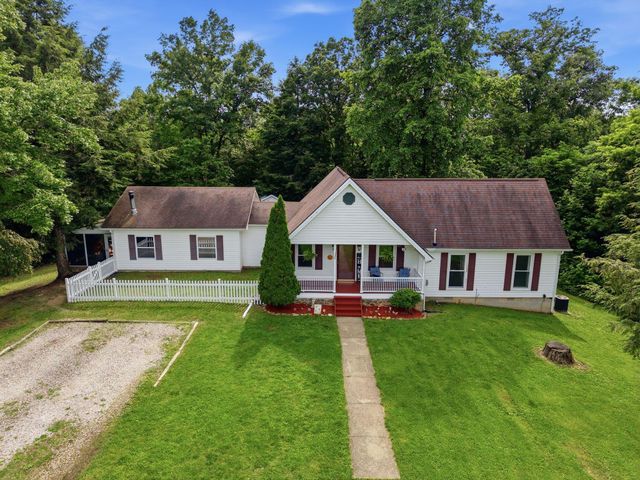 574 Powers Road, Frenchburg, KY 40322