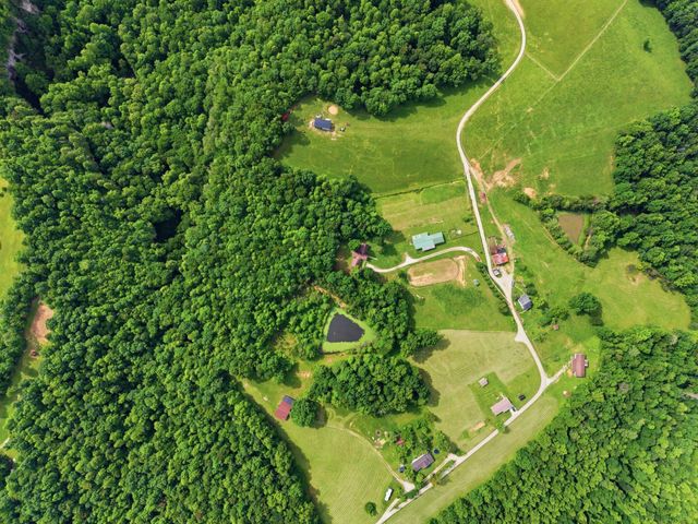574 Powers Road, Frenchburg, KY 40322