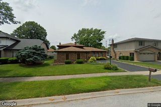 18400 Carriage Lane, Lansing, IL 60438