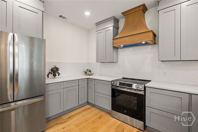 1223 E 38th Street, Savannah, GA 31404