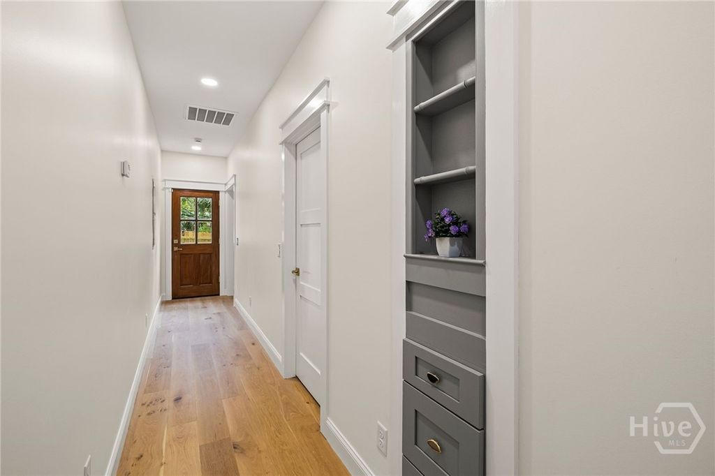 Image 10 of property listing at 1223 E 38th Street, Savannah, GA 31404